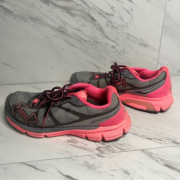 Under Armour Charged Bandit Pink Breast Cancer Edition Running Sneaker SZ 8 - Picture 3 of 4